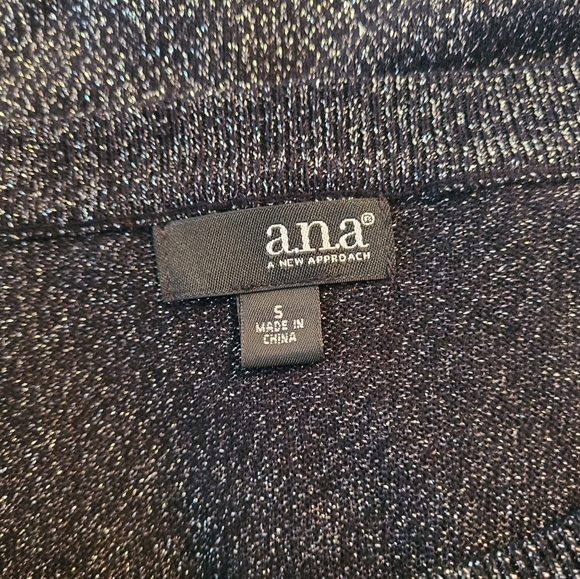 (1361) A New Approach (ANA) Woman's Crewneck Metallic Blouse, Small, Black - Picture 5 of 12